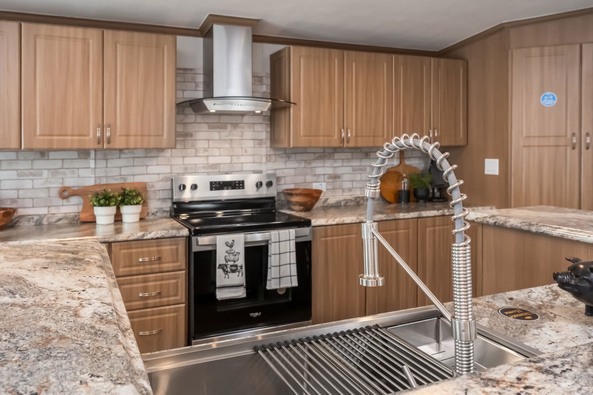 Heritage h-3264-32ap kitchen home features