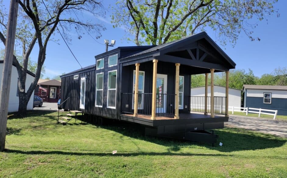 Sparrow c34ep8 hero, elevation, and exterior home features