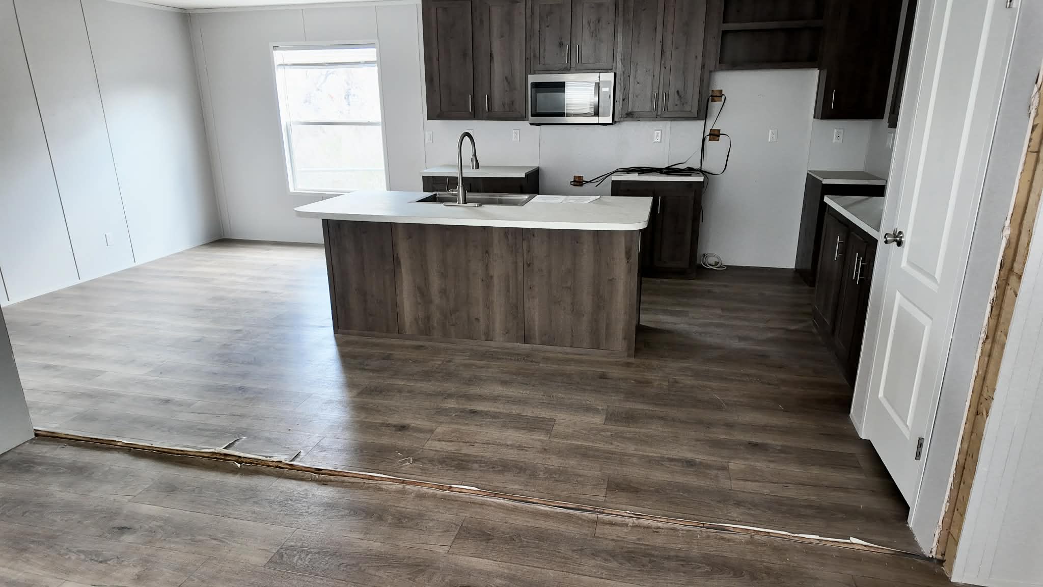 The shamrock (hot deal) kitchen home features