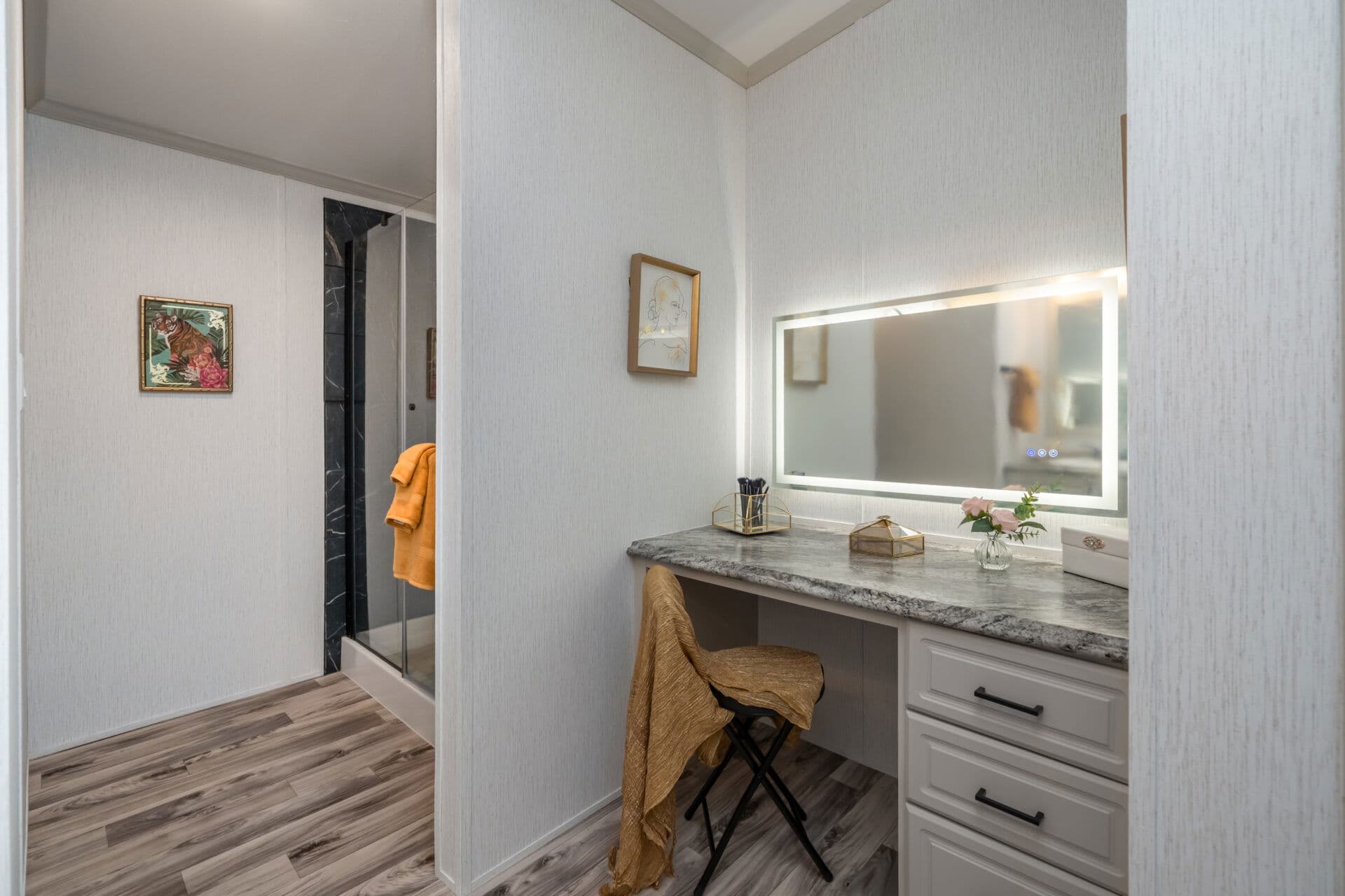 Doublewide h-32×56-42a bathroom home features