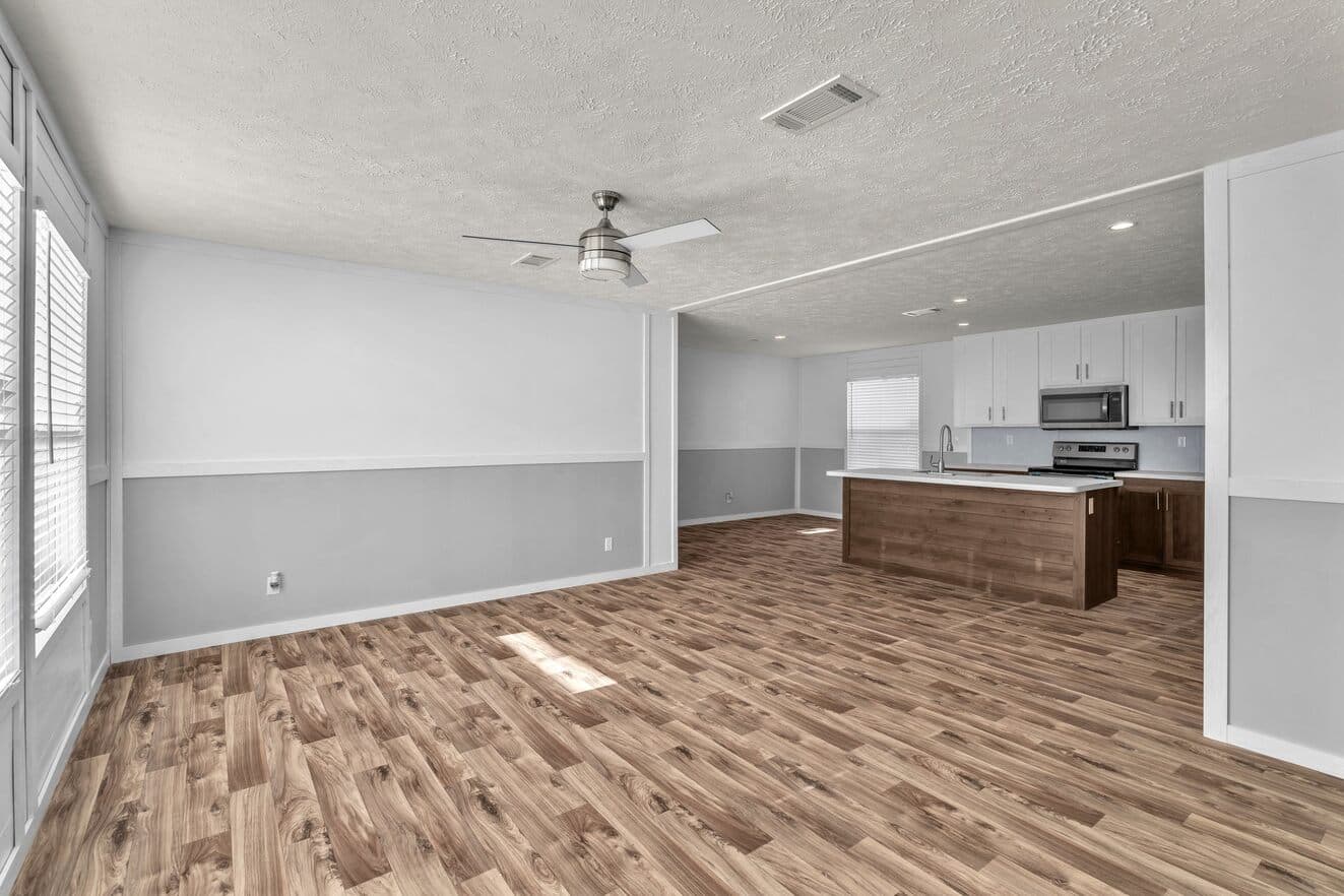 Valu maxx 28483m interior home features