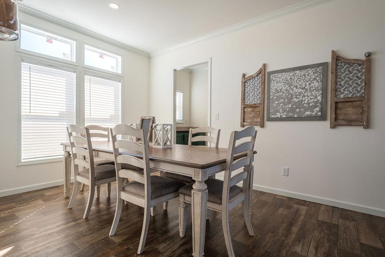 Innovation 3276n interior home features