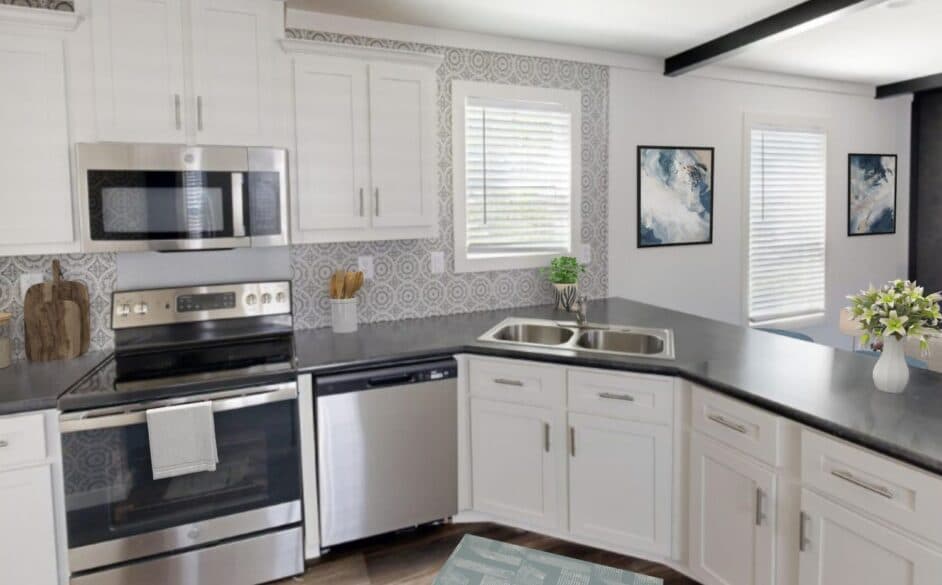 Centenary d56d kitchen home features