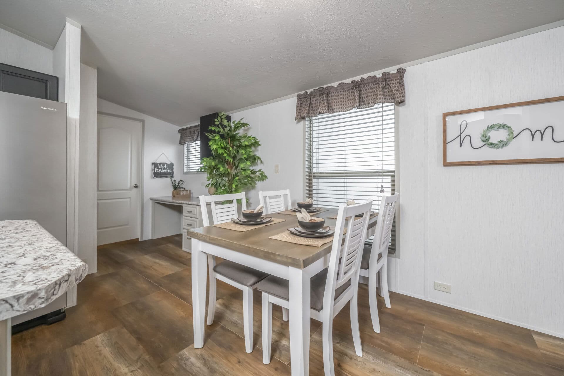 Heritage h-1880-32e interior home features