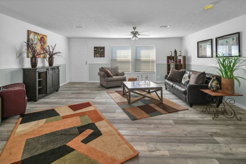 10 web or mls dsc09267 1675096532604 1323 12
