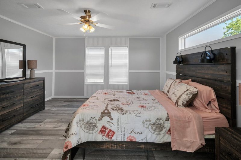 16 web or mls a735601 1666302186568 1323 12
