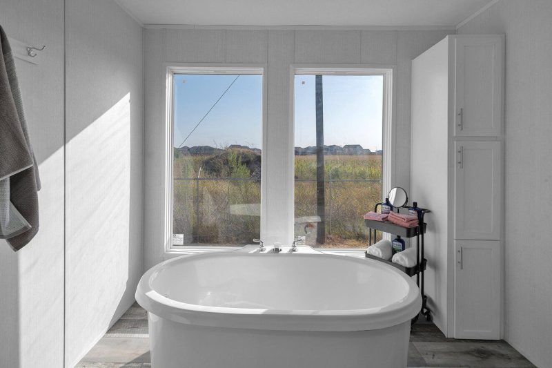 19 web or mls a735613 1666302181777 1323 12