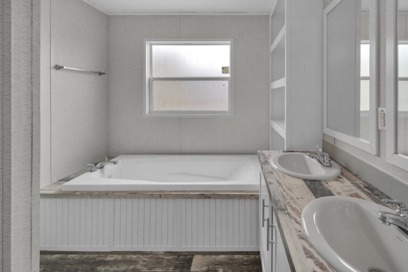 24 web or mls dsc01781 1681918068143 1323 12 1