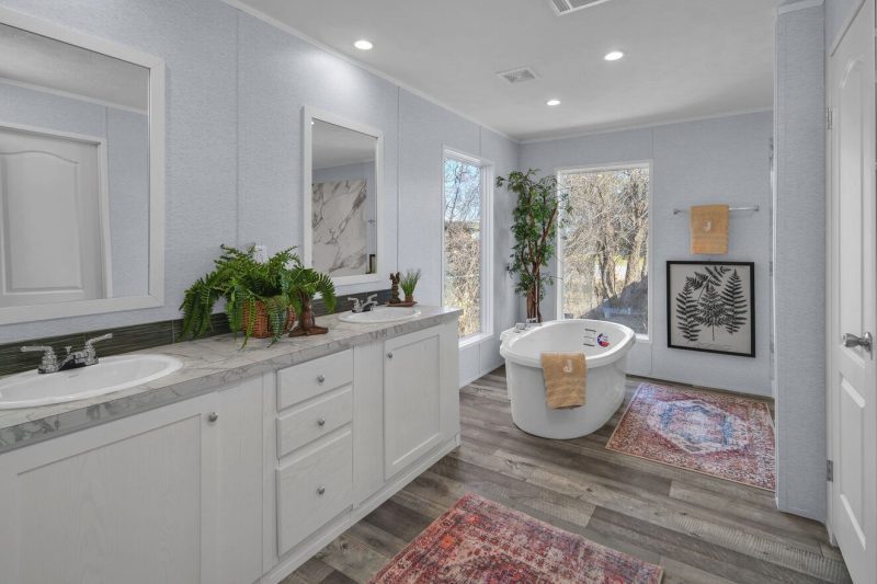 28 web or mls dsc09296 1675096604044 1323 12