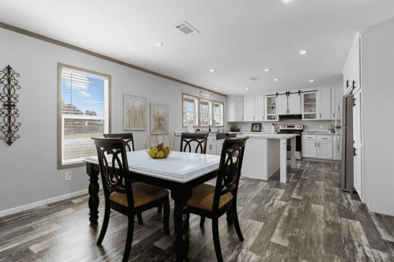 Magnolia Dining 1