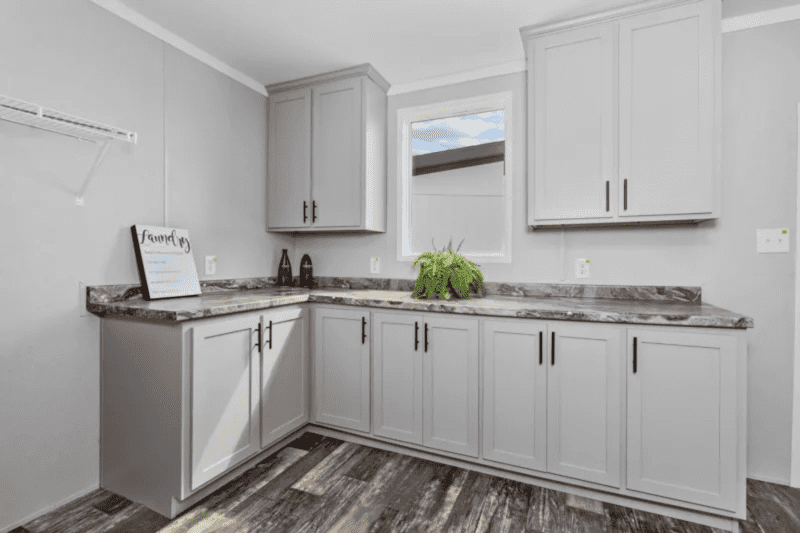 Poydras Laundry Room 3