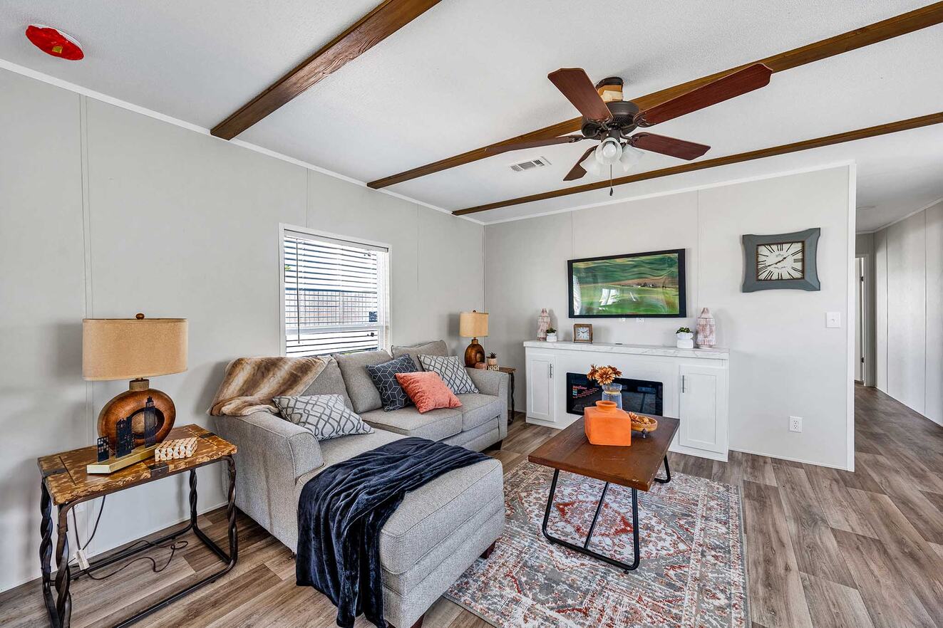 dsc09319 1711654428332 1323 12