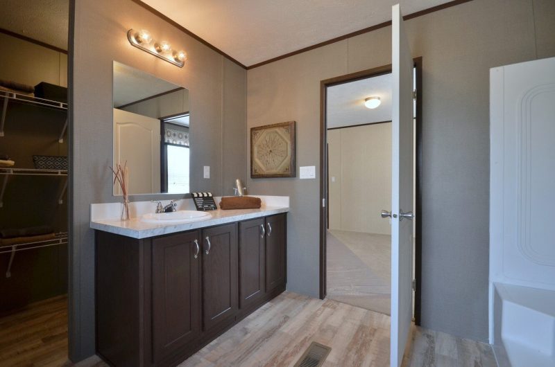 showal1676masterbath 1332 12