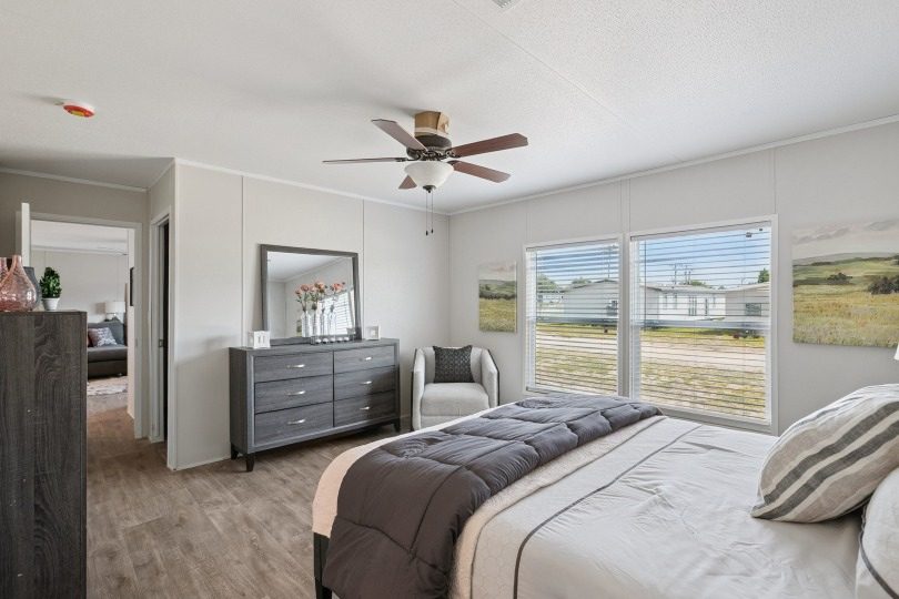 25 c 240 valuhomes 28724p bed002 web 1758145576325 810 11