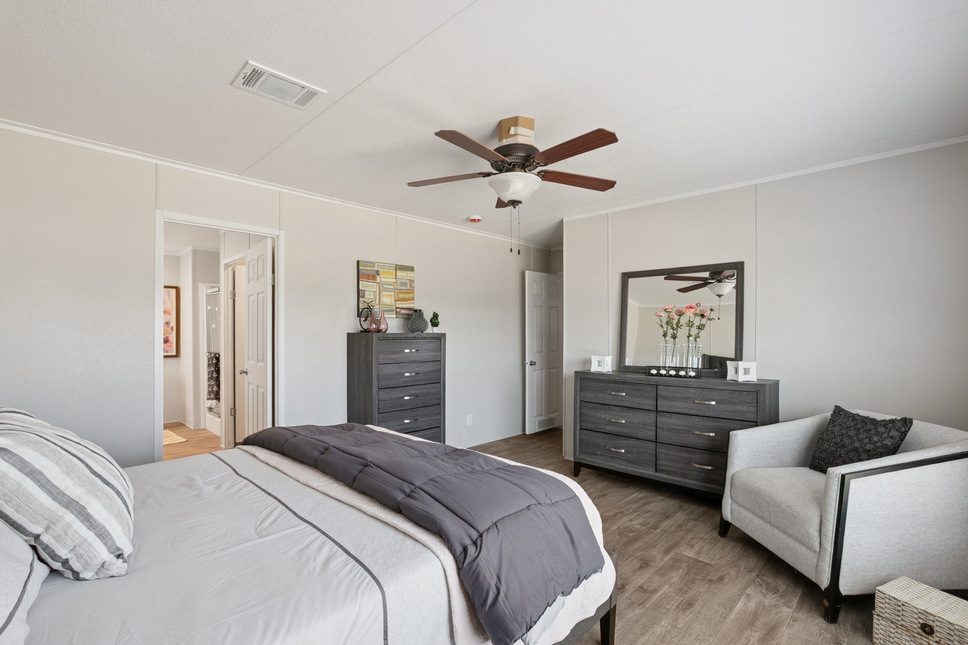 25 c 240 valuhomes 28724p bed003 web 1758145572610 968 11