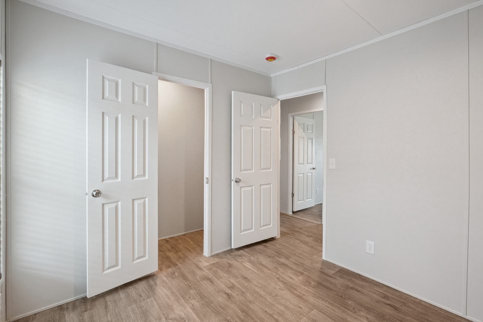 25 c 240 valuhomes 28724p bed007 web 1758145561350 968 11