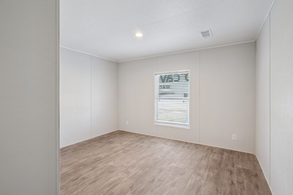 25 c 240 valuhomes 28724p bed011 web 1758145550292 968 11