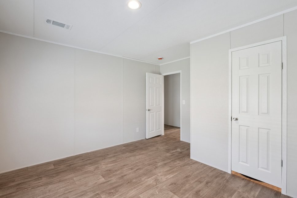 25 c 240 valuhomes 28724p bed012 web 1758145547278 968 11