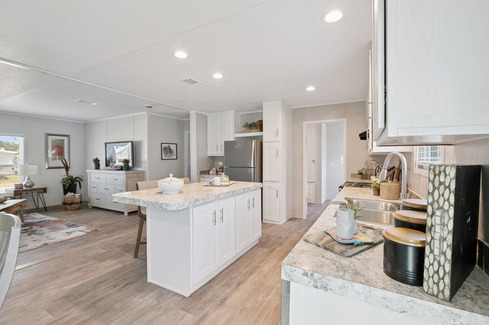 25 c 240 valuhomes 28724p kitchen009 web 1758145940580 968 11