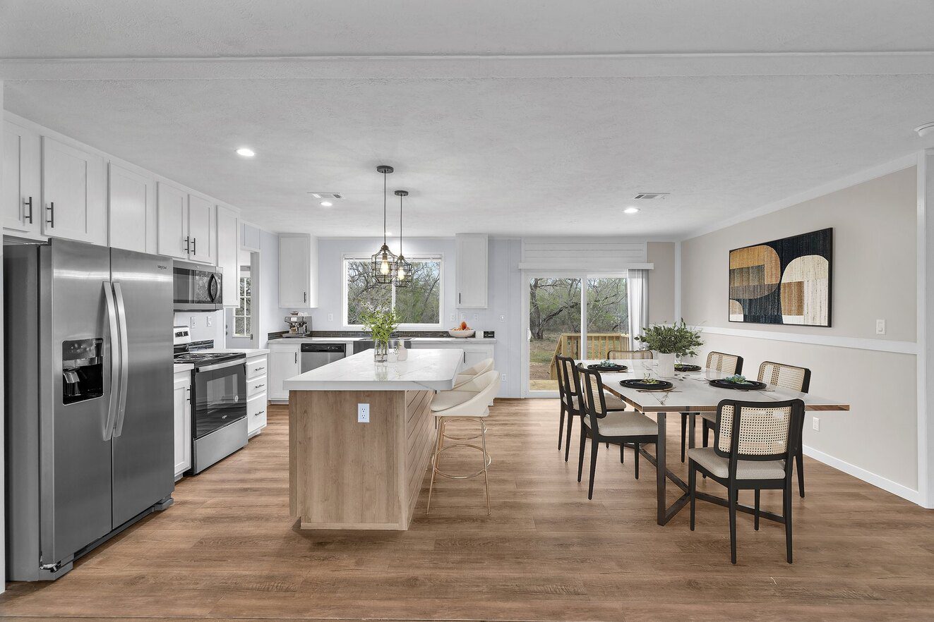 11 web or mls kitchen diningrm 1702670496219 1323 12