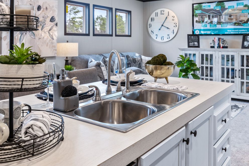 280b103e b8df 4eff a0f7 8279ea6f6181