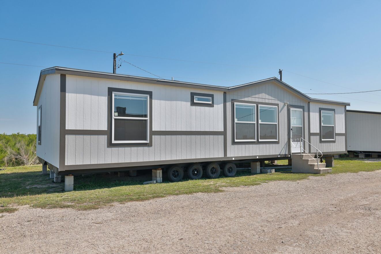 46 web or mls 17325 camino real 1747427466479 1323 12