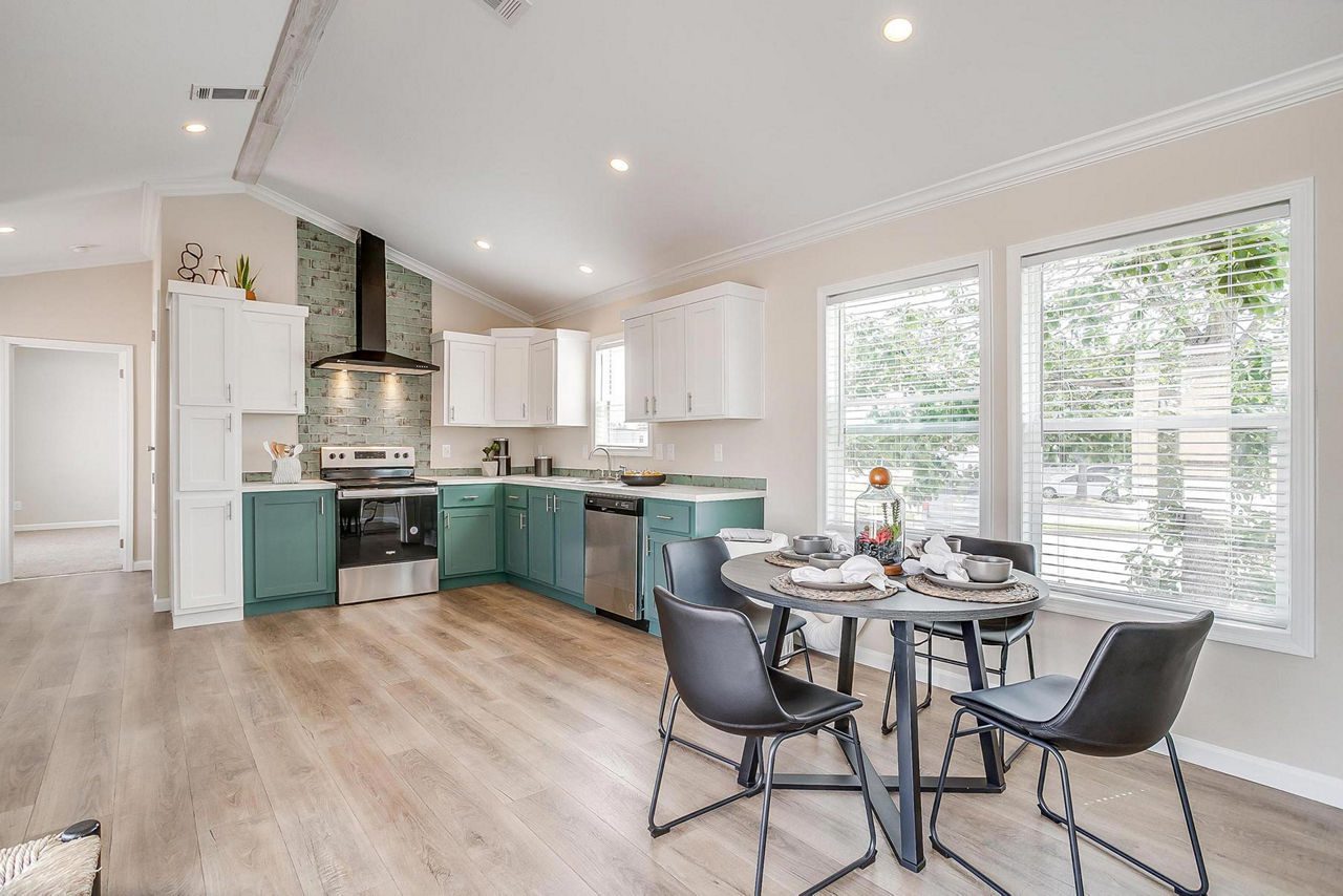 Innovation 1856A Dining 1