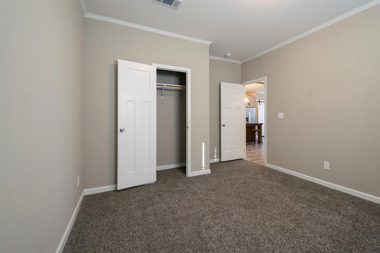 Innovation 3268C Bedroom 2