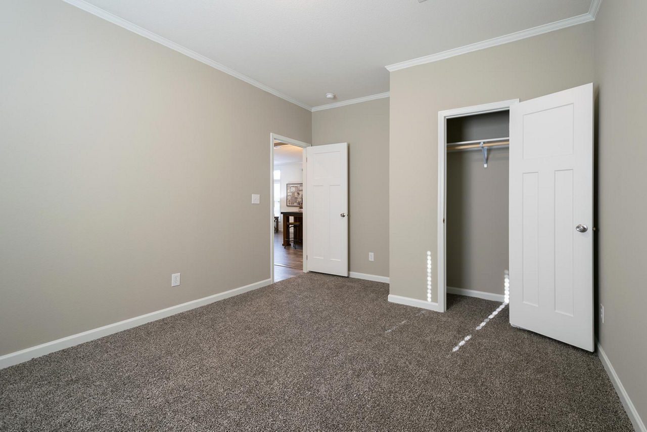 Innovation 3268C Bedroom 3