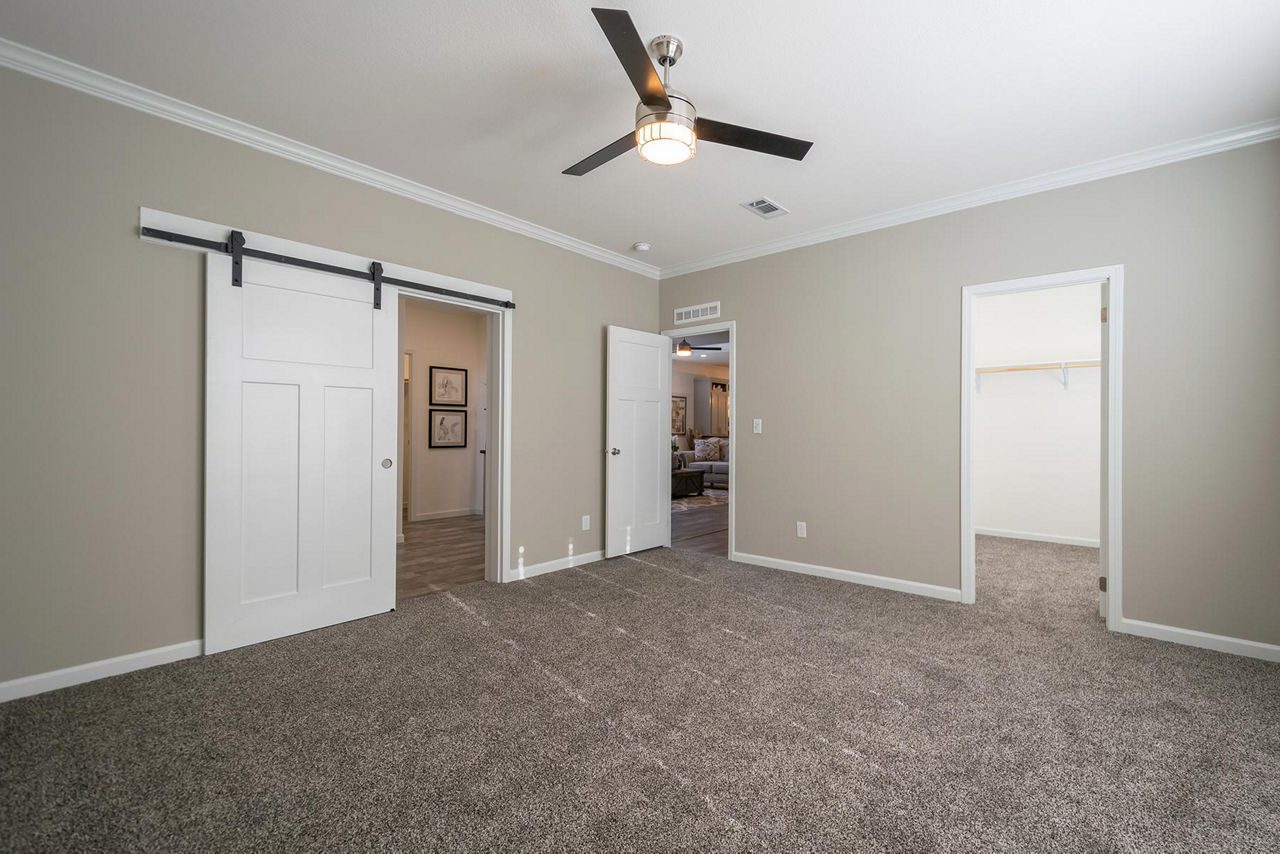 Innovation 3268C Master Bedroom 1