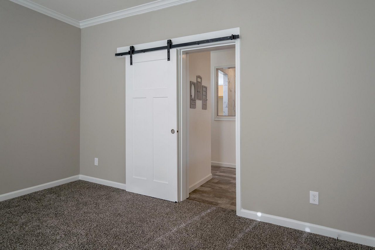 Innovation 3268C Master Bedroom 2