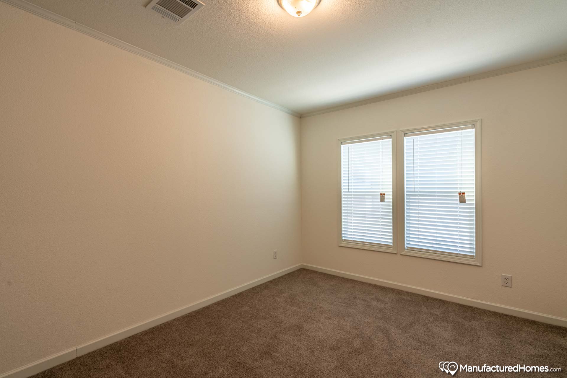 Innovation IN3268DA bed 3