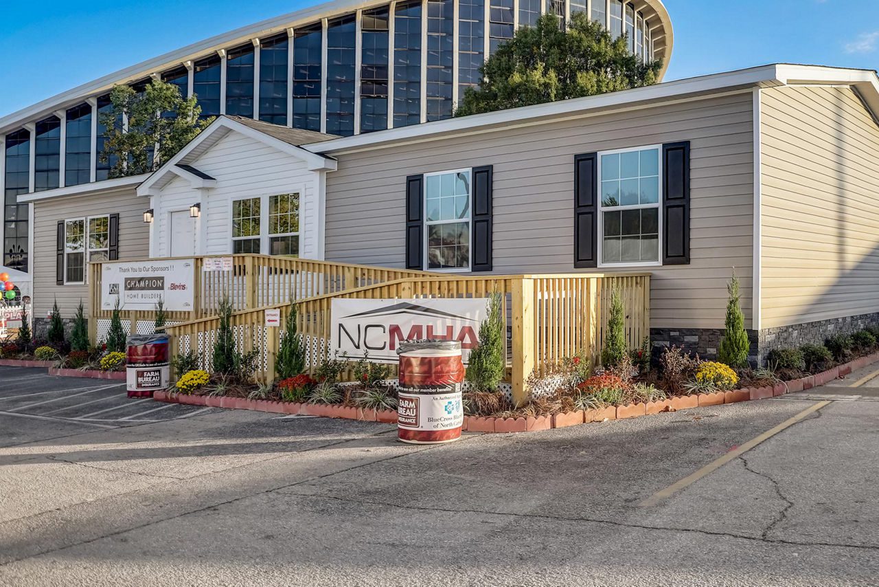 Ironclad 3260 Exterior 2