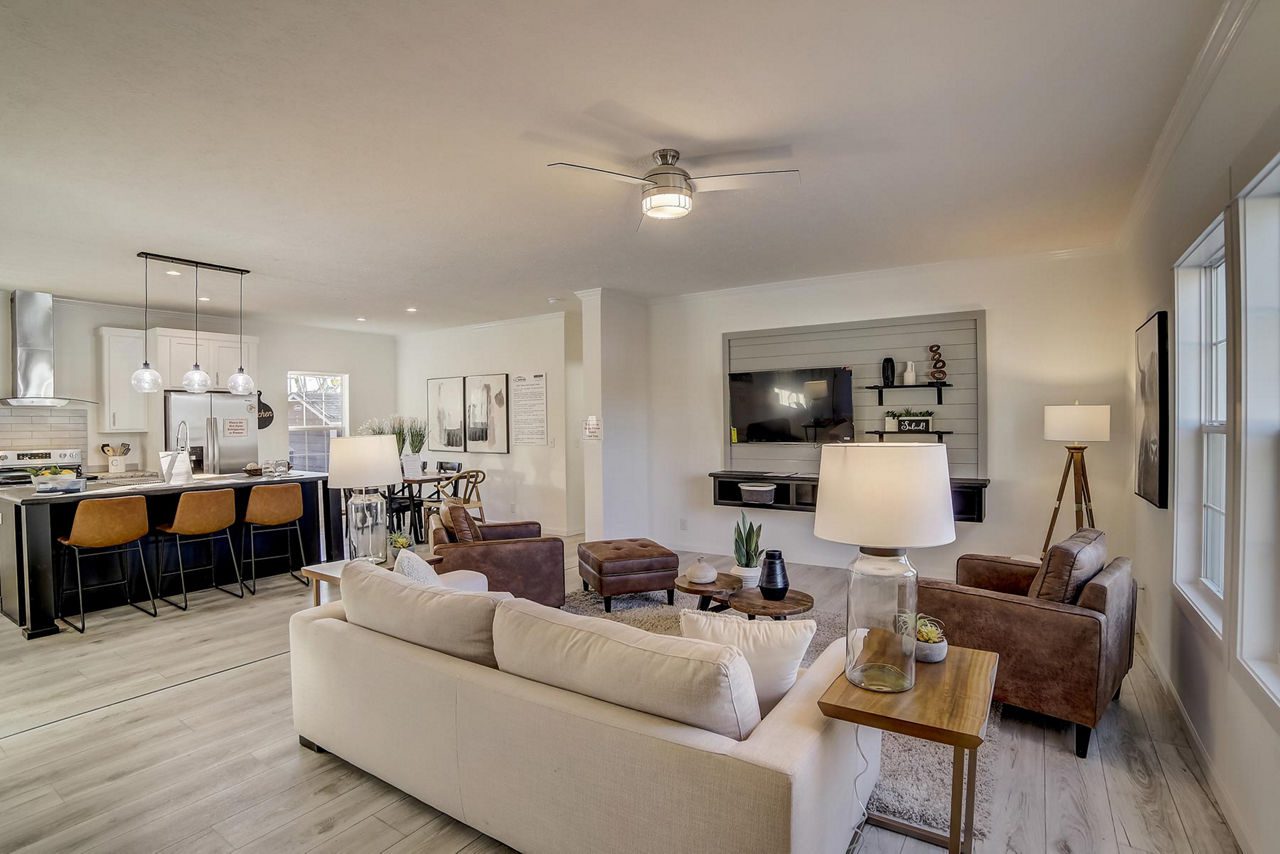 Ironclad 3260 Living Room 1