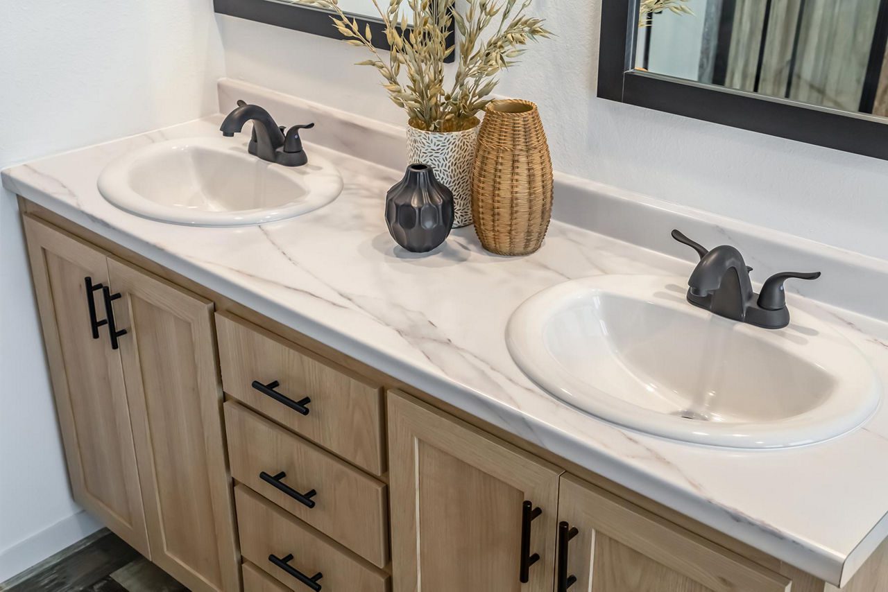 Pelican Primary Bath 6