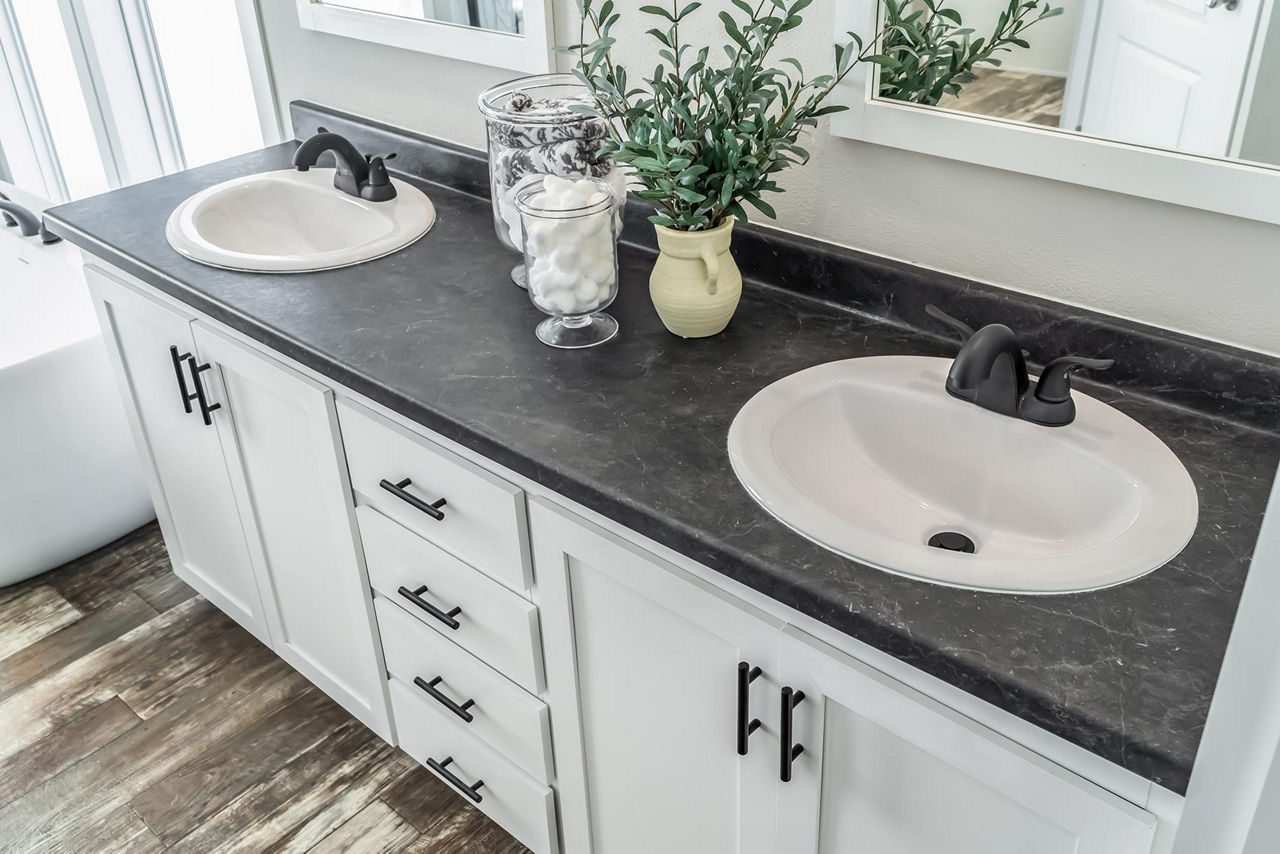 Pontchartrain Primary Bath 7