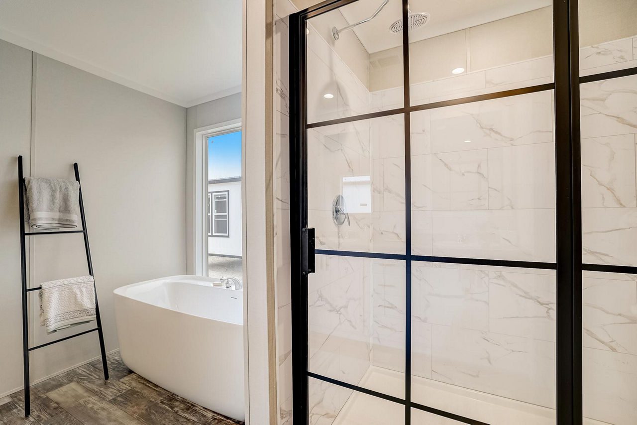 The Saint Primary Bath 4