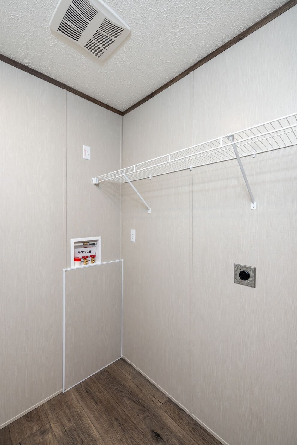 def956e0 658e 4402 8960 1f5e8a73aa3b