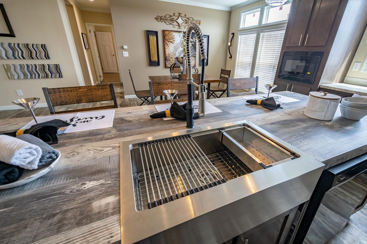 imgi 26 Innovation 3256N Kitchen 6