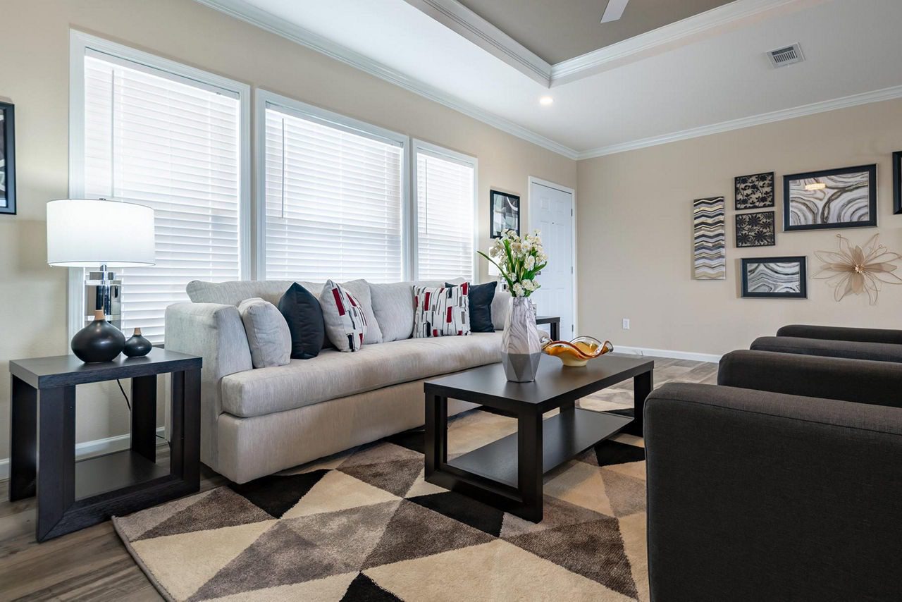 imgi 31 Innovation 3256N Living Room 3