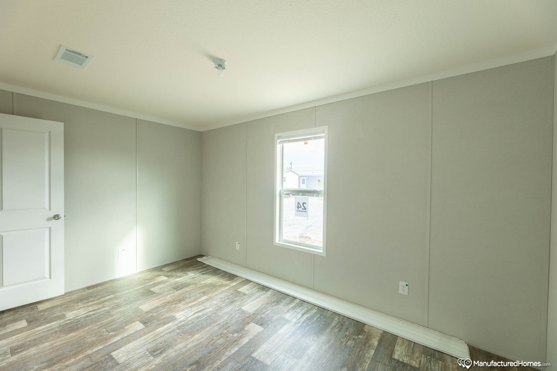 la man The Claiborne 1676H32006 bed 3