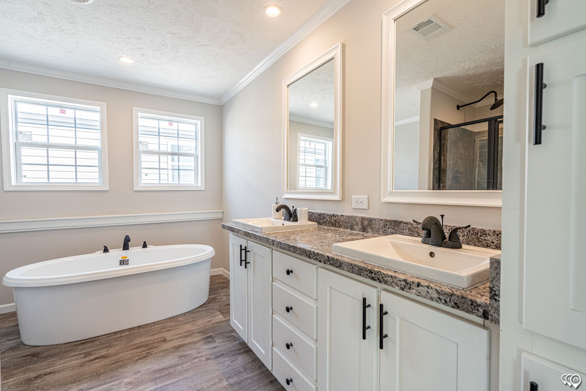 owensboro The Frankfurt 2856H32A1F bath 1