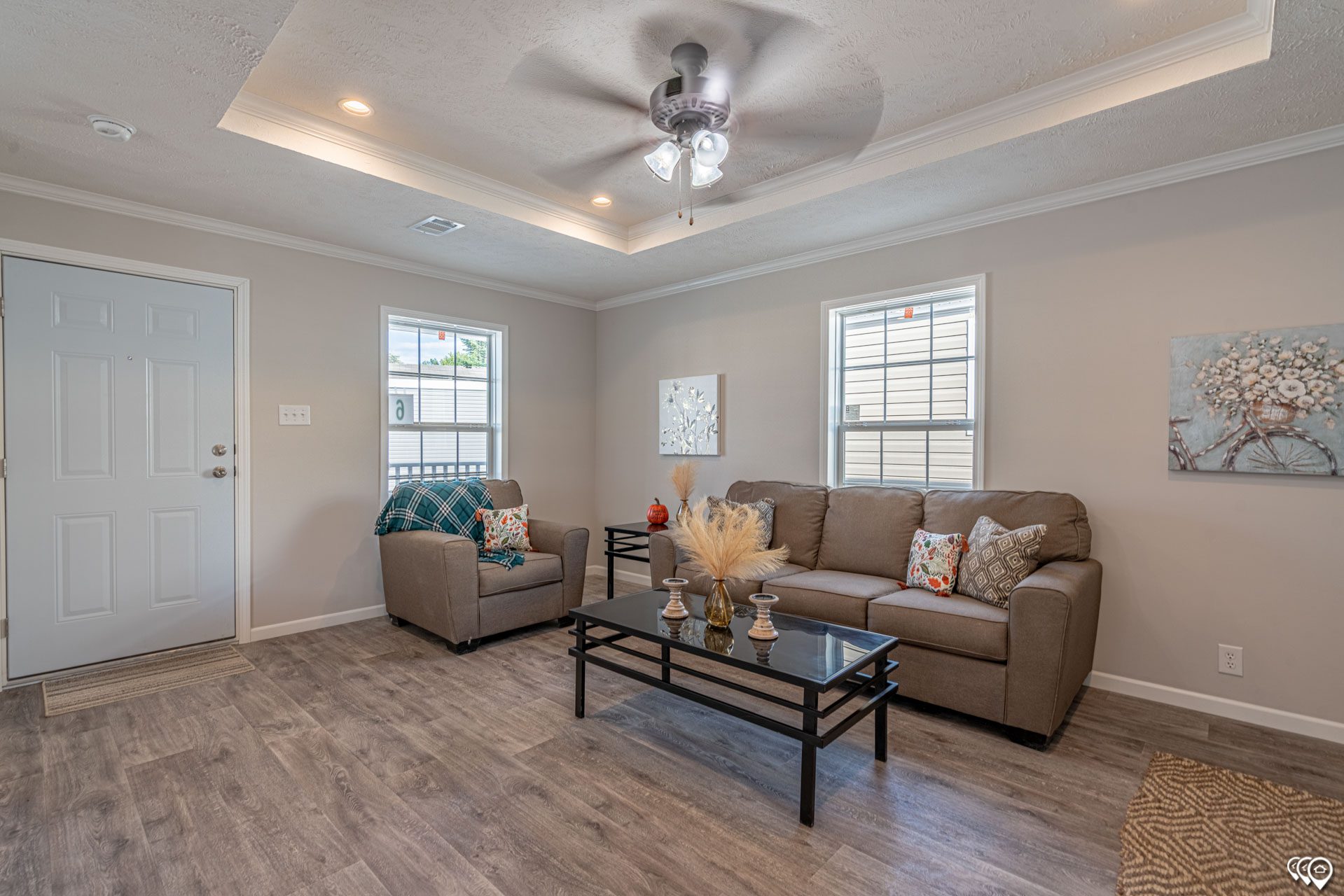 owensboro The Frankfurt 2856H32A1F int 3