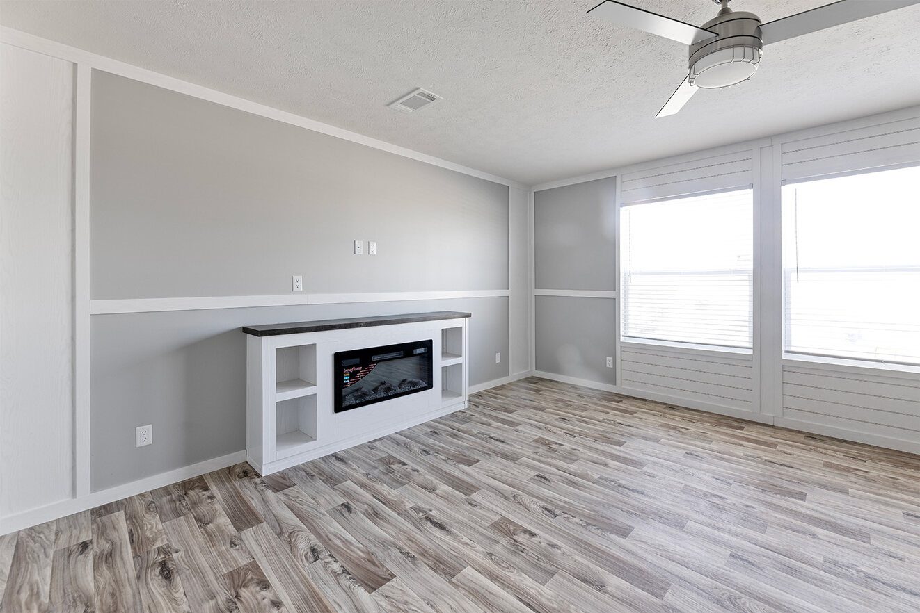 vy32684e 12 1690475527171 1323 12