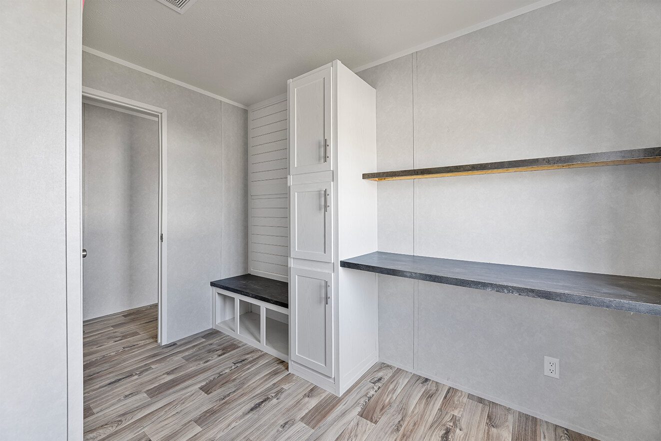 vy32684e 13 1690475524482 1323 12