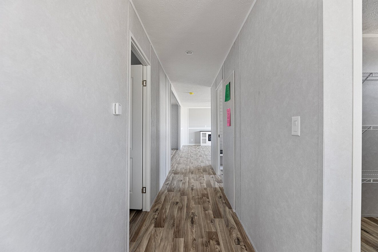 vy32684e 14 1690475521536 1323 12