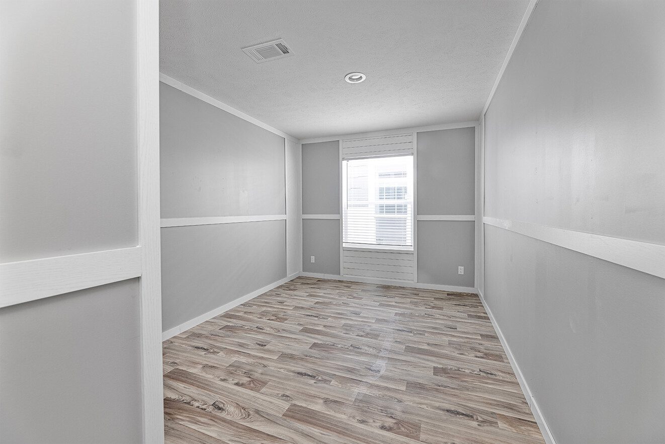 vy32684e 15 1690475518416 1323 12