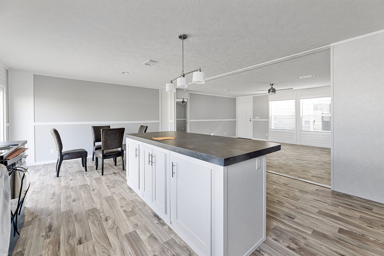 vy32684e 5 1690475547433 1323 12