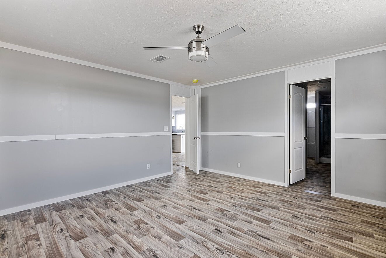 vy32684e 7 1690475541169 1323 12