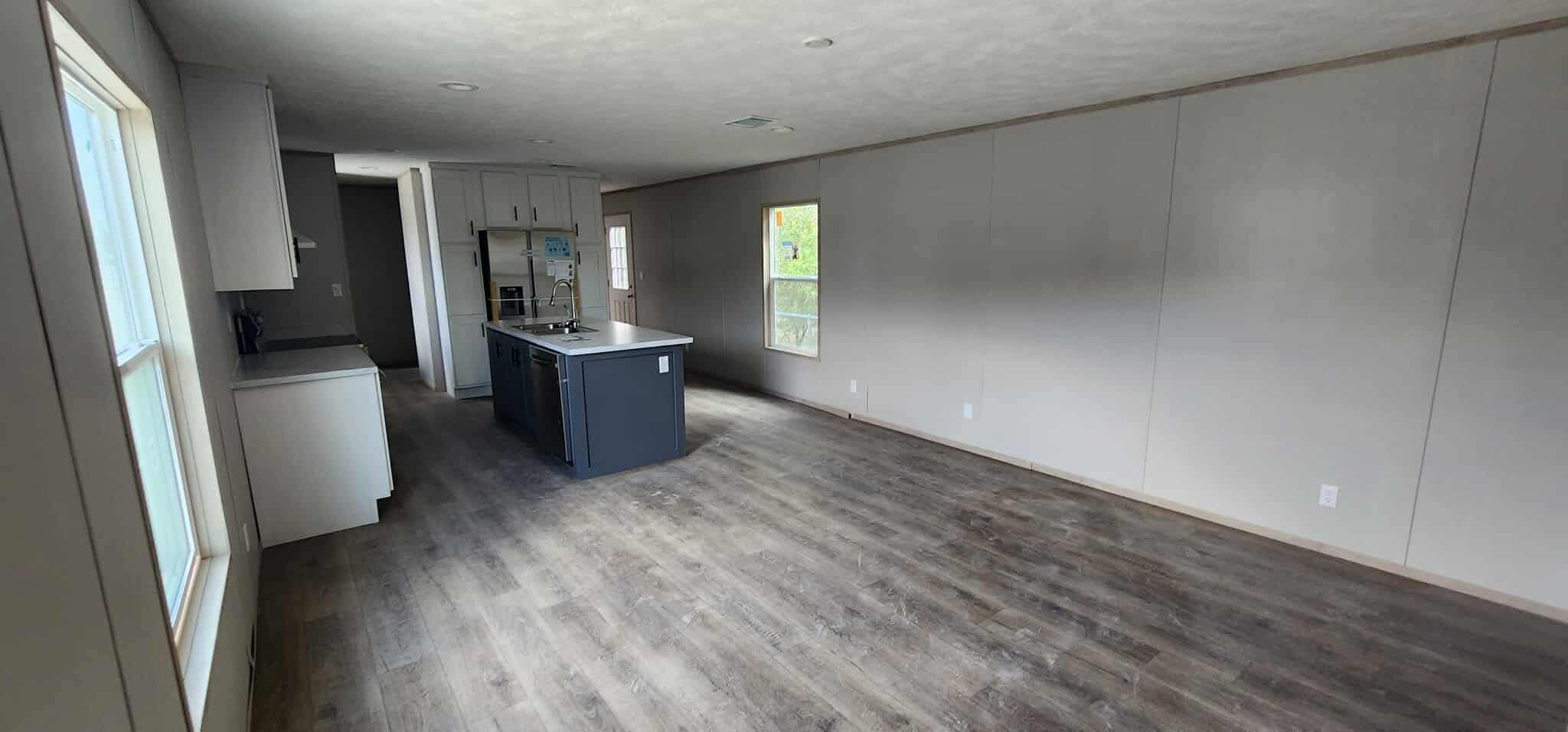 124d63d5c85d6a4f4a50326a06193501